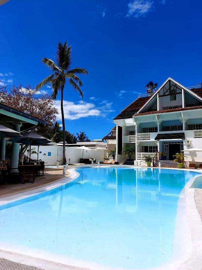 Le Nautile Beachfront Saint-Gilles Les Bains Exterior photo